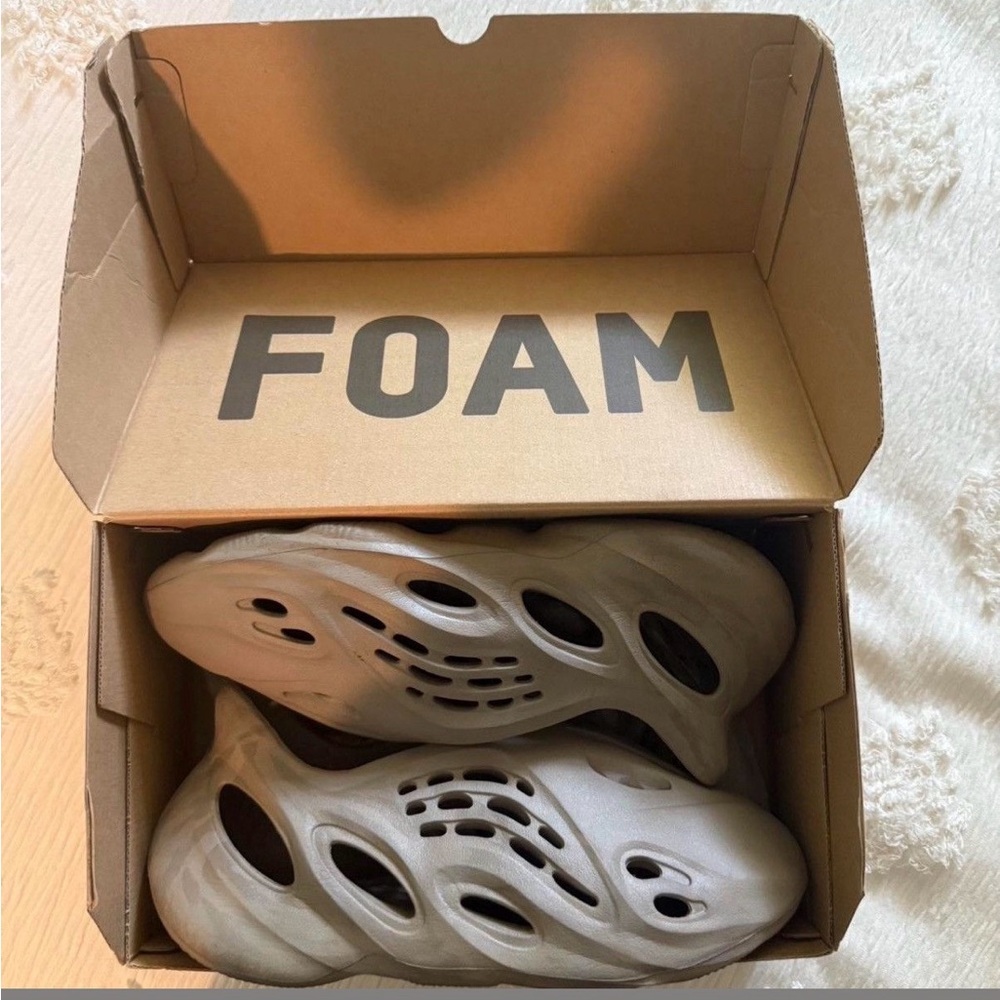 Adidas Yeezy Foam RNR